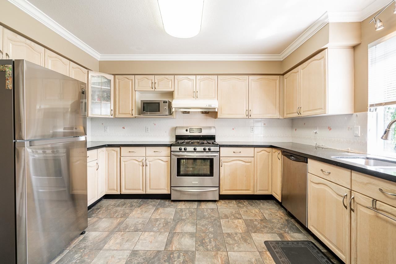 Listing Image 8