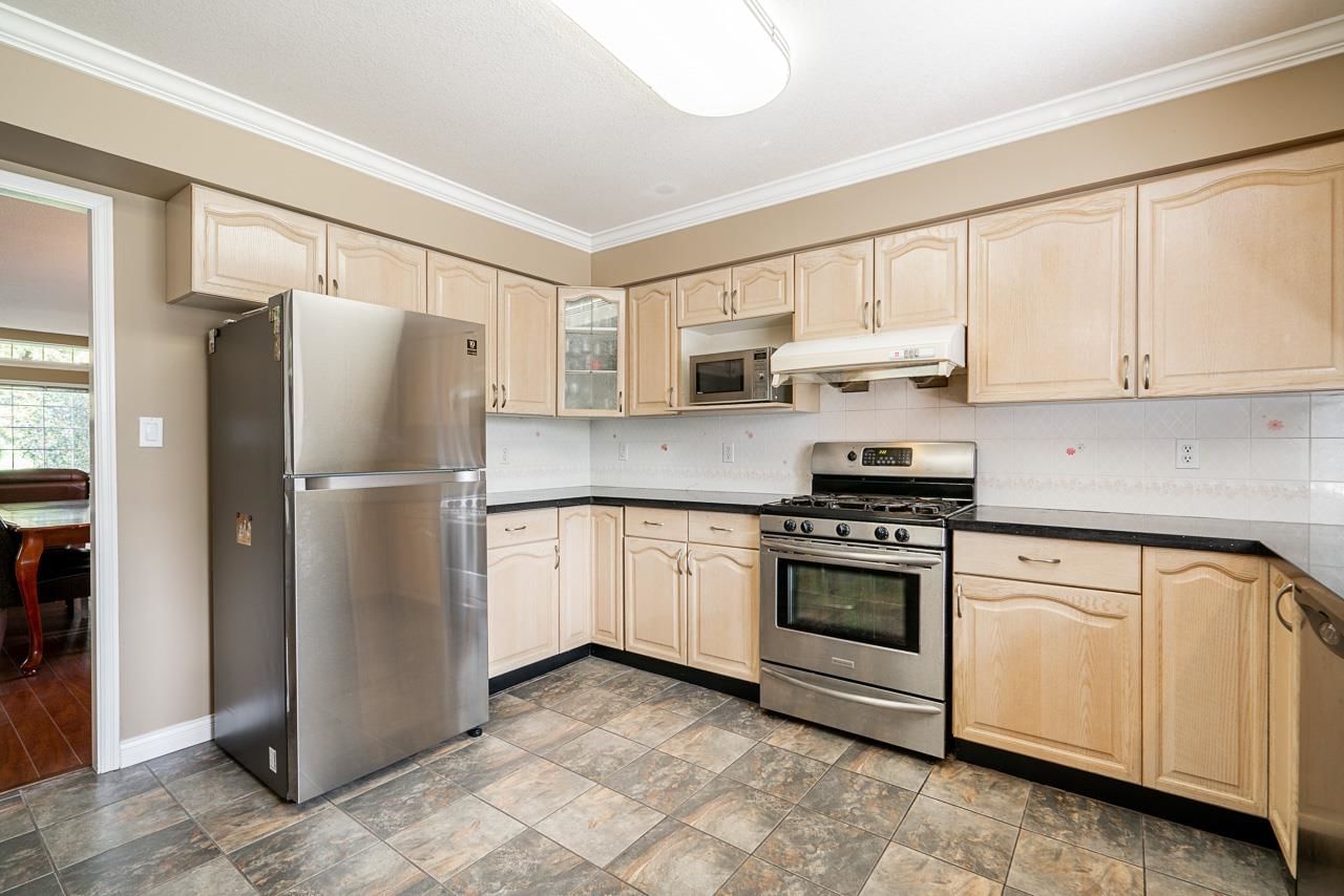 Listing Image 9