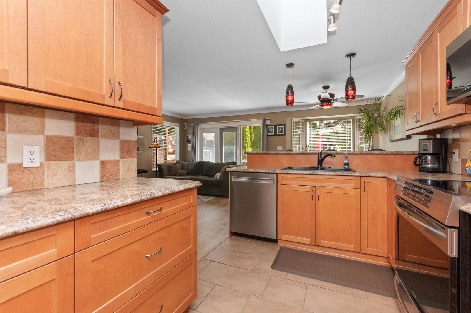 Listing Image 13