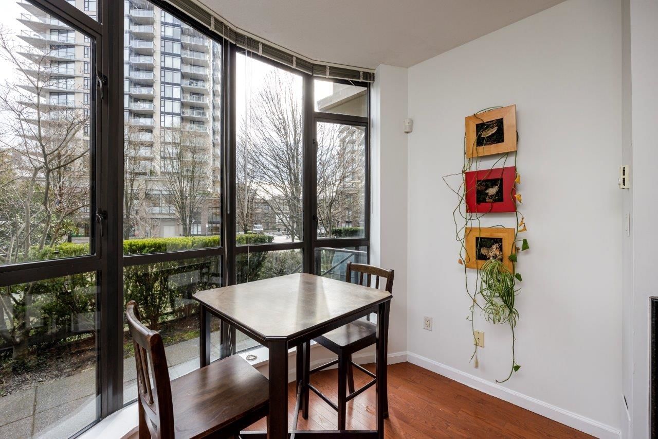Listing Image 11