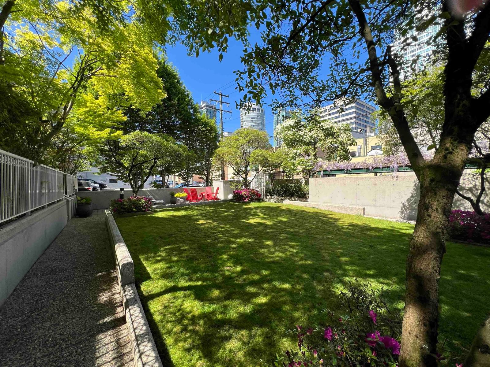 Listing Image 22