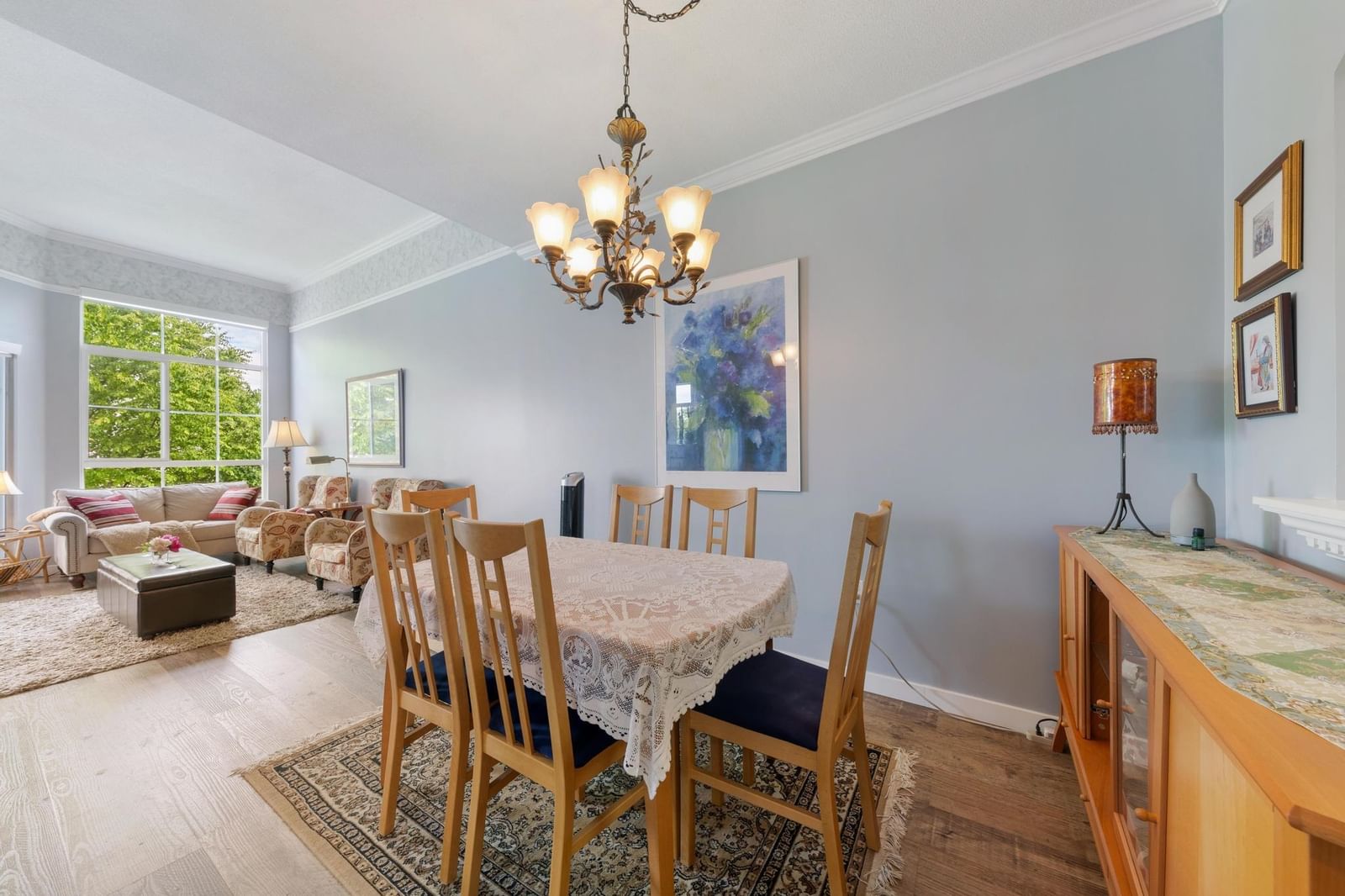 Listing Image 10