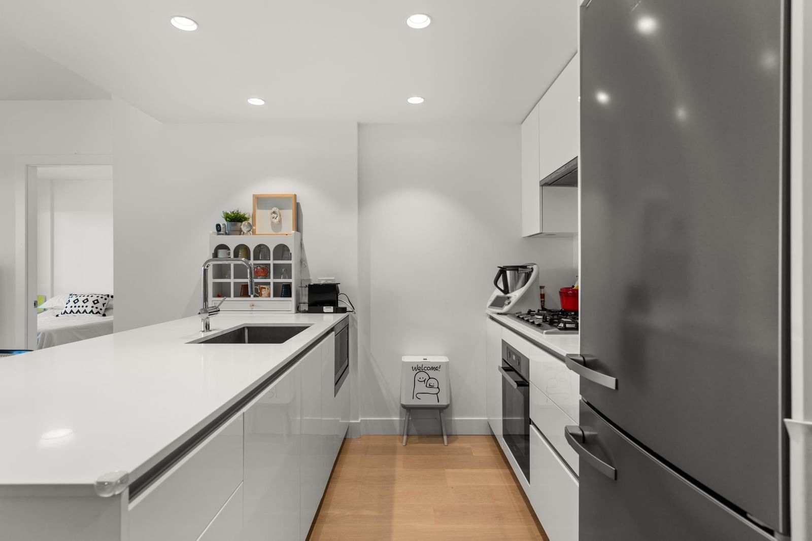 Listing Image 13