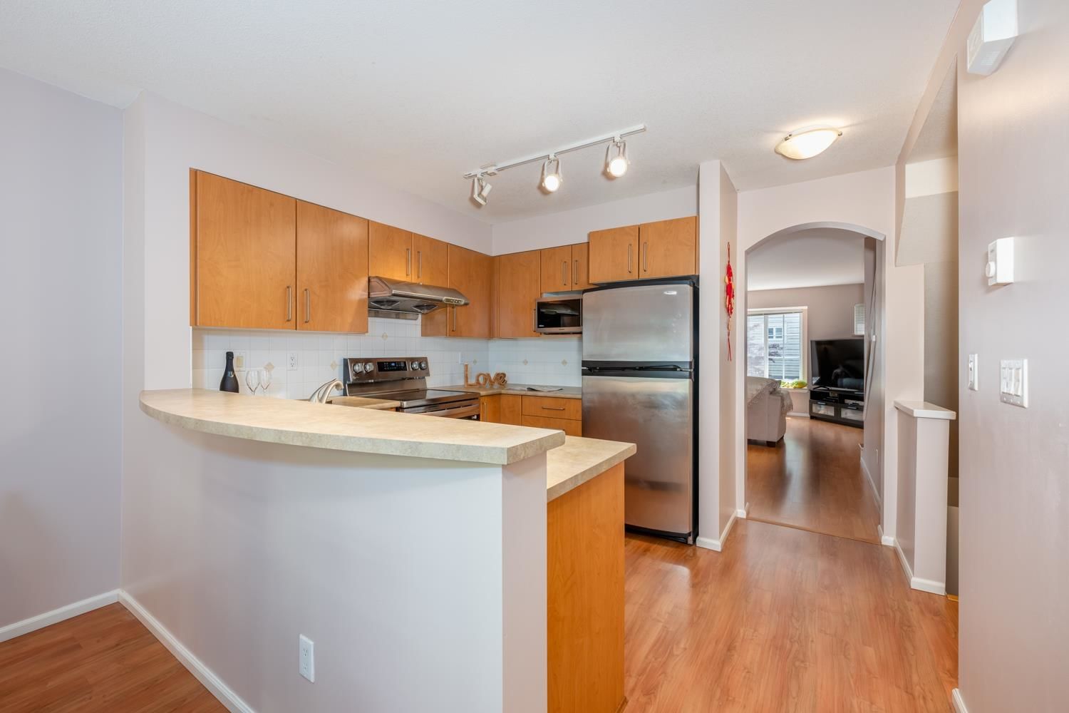 Listing Image 14
