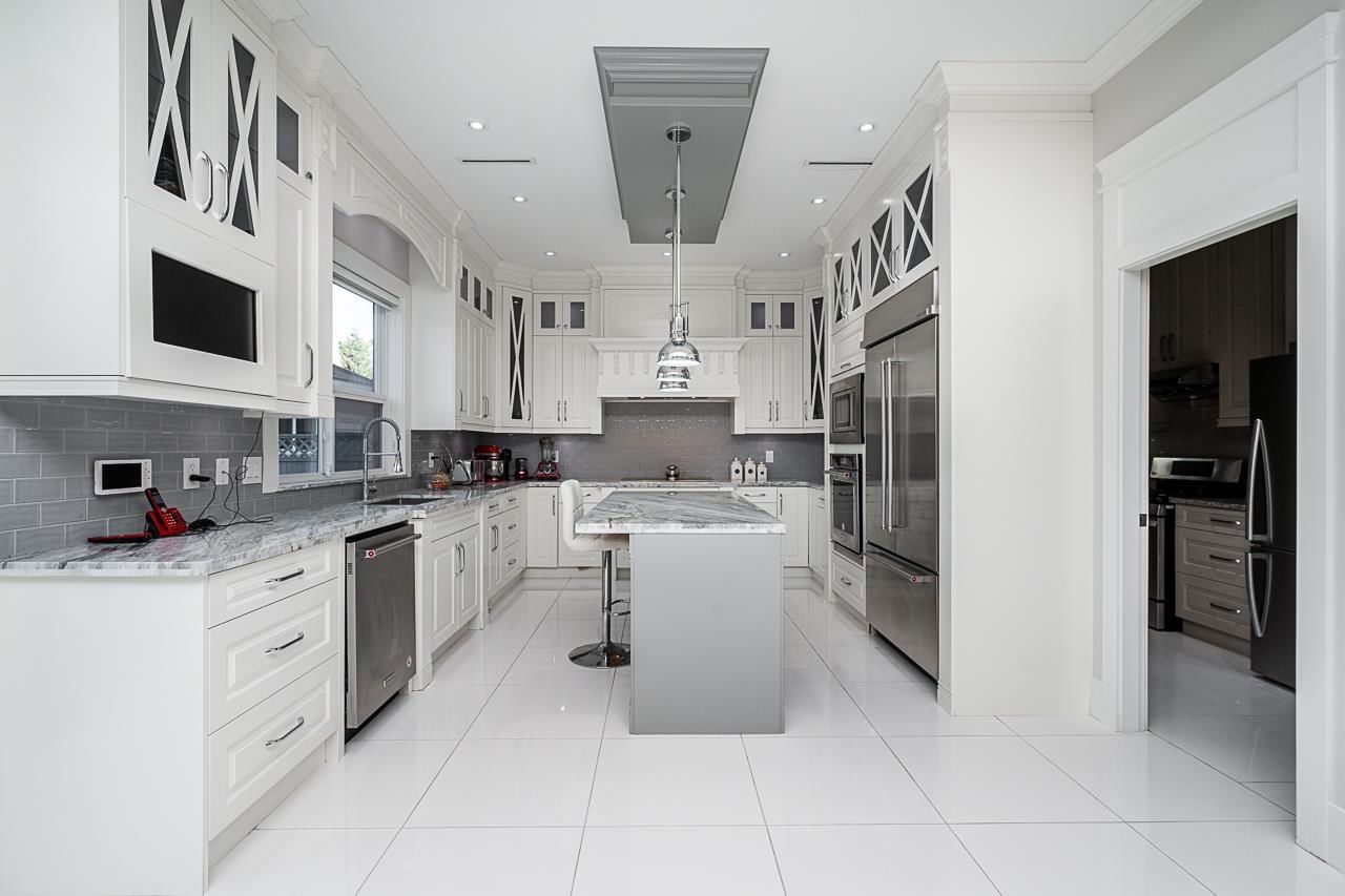 Listing Image 11