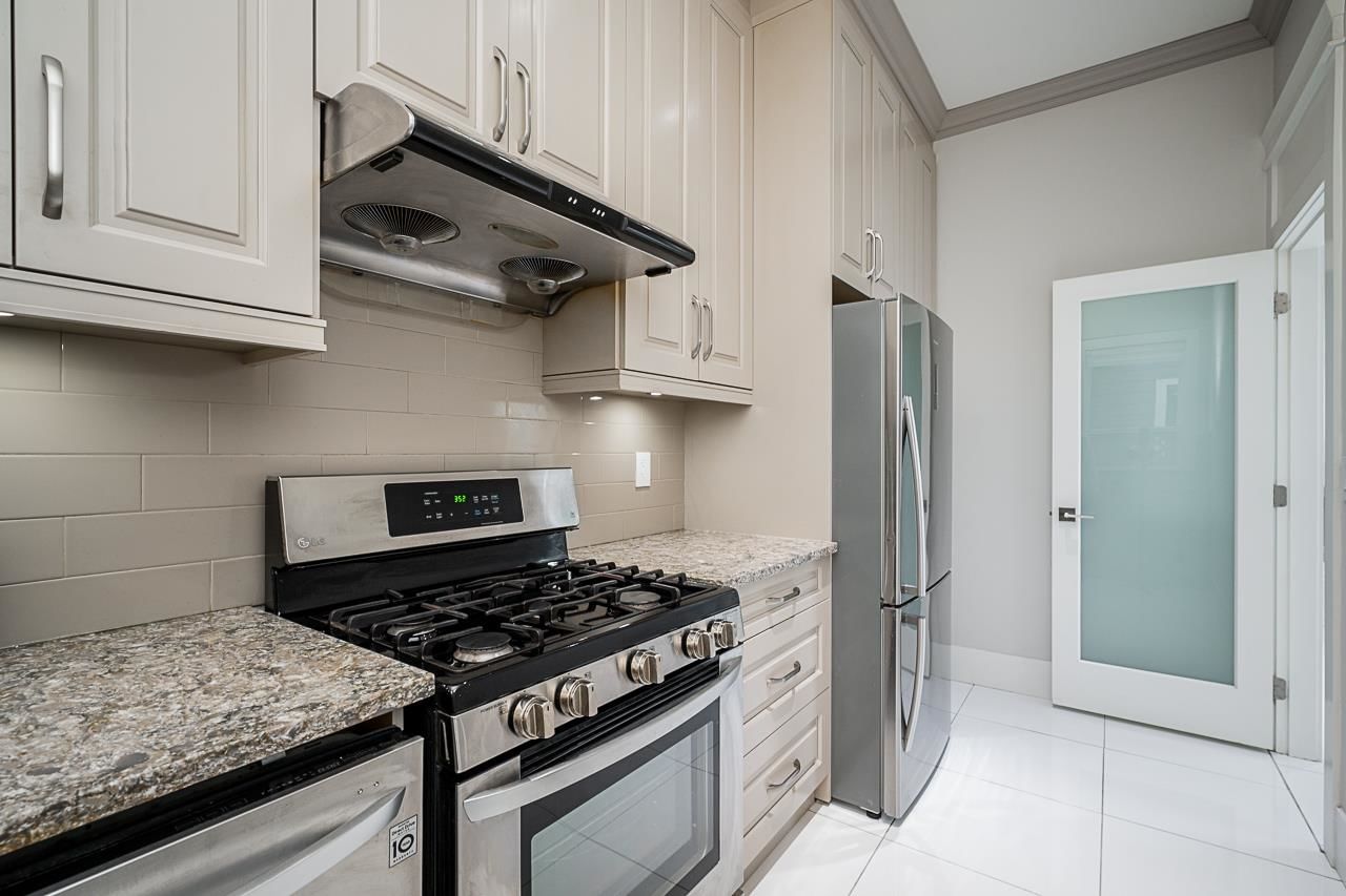 Listing Image 18