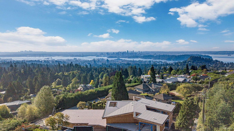 685 King Georges Way, West Vancouver, V7S 1S2 | Image 2