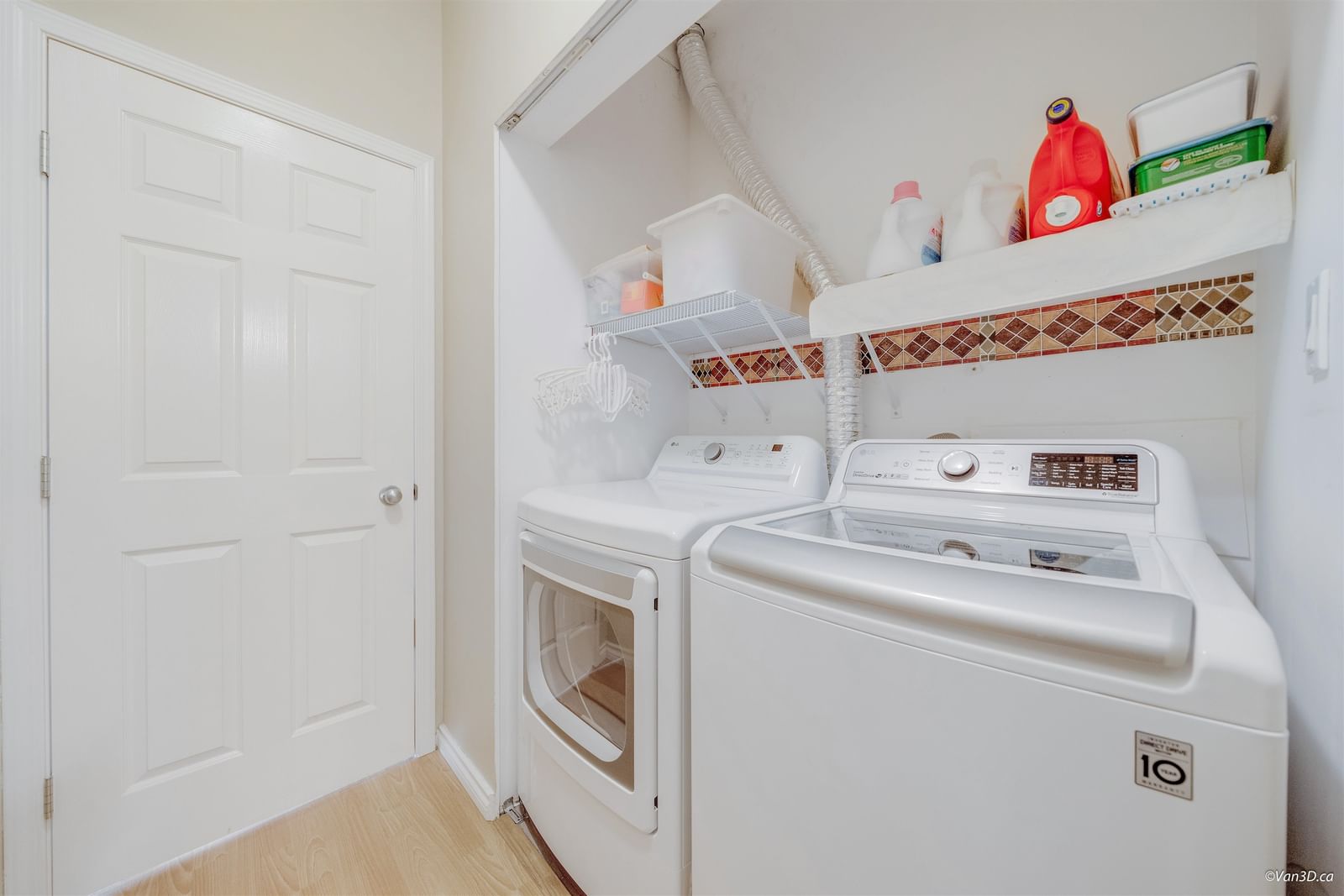 Listing Image 19