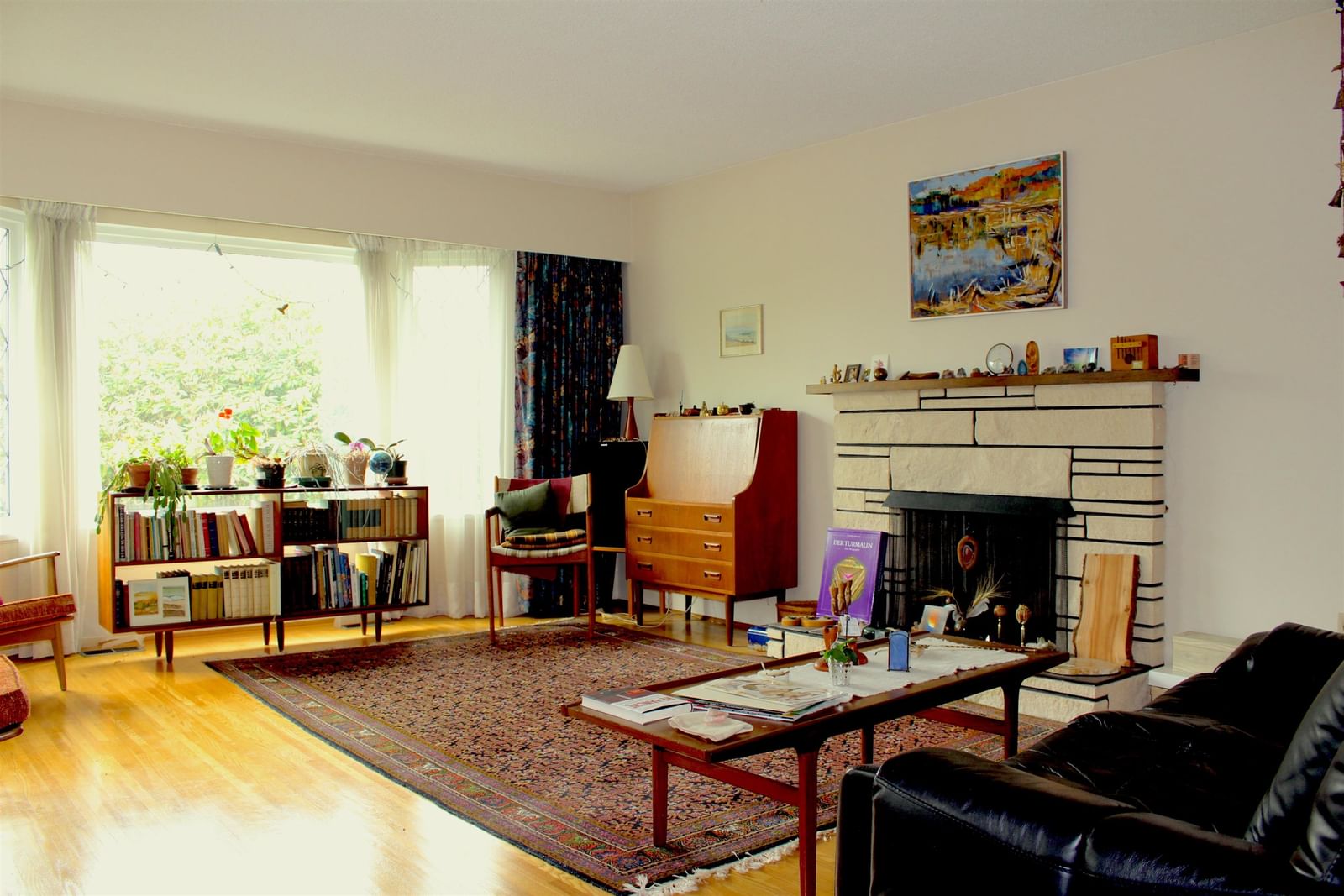Listing Image 6