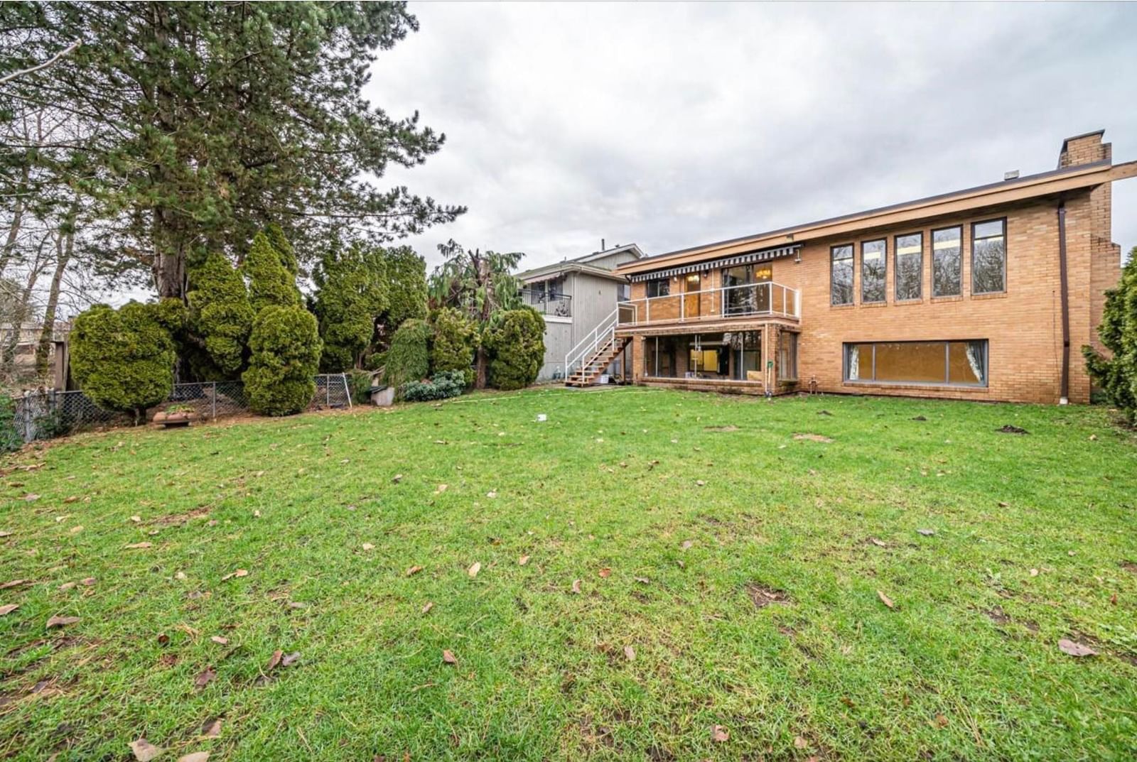 Listing Image 14