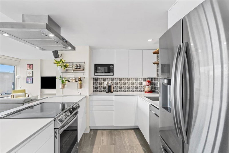 1002 - 183 Keefer Place, Vancouver, V6B 6B9 | Image 3