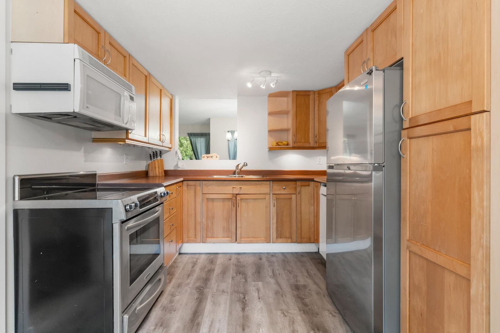 Listing Image 13
