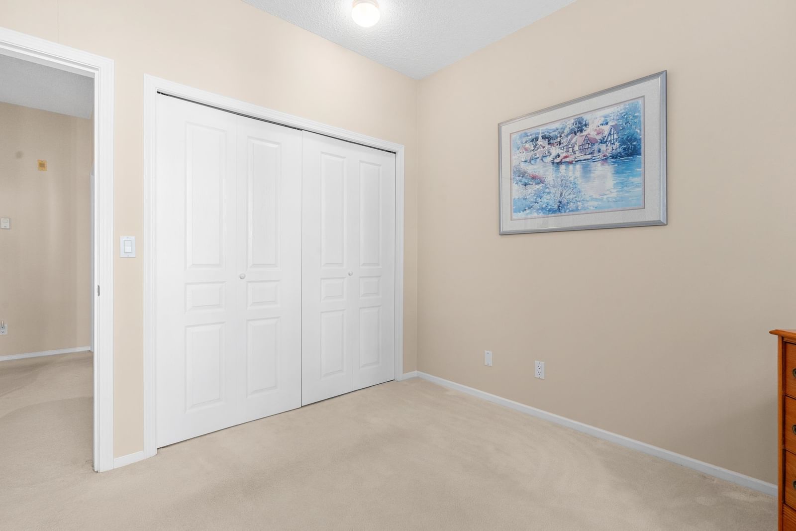 Listing Image 24