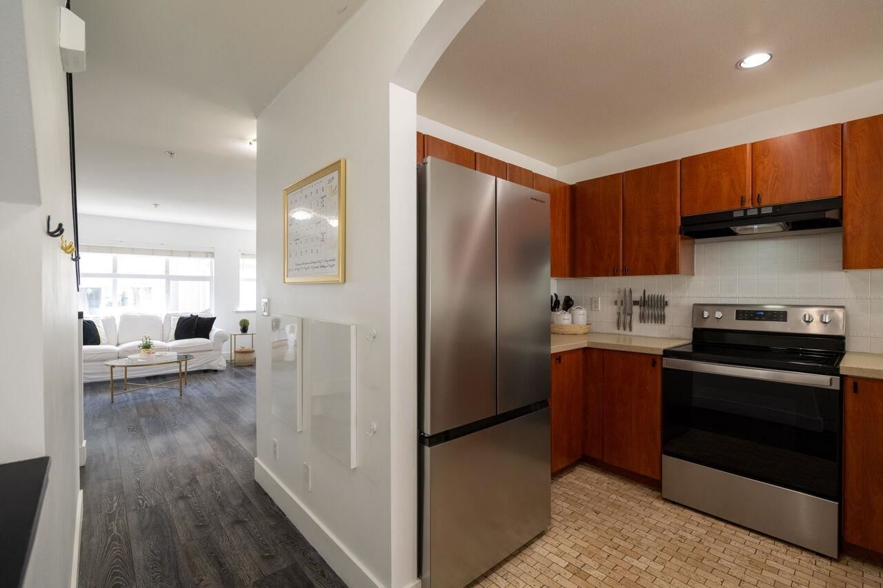 Listing Image 15