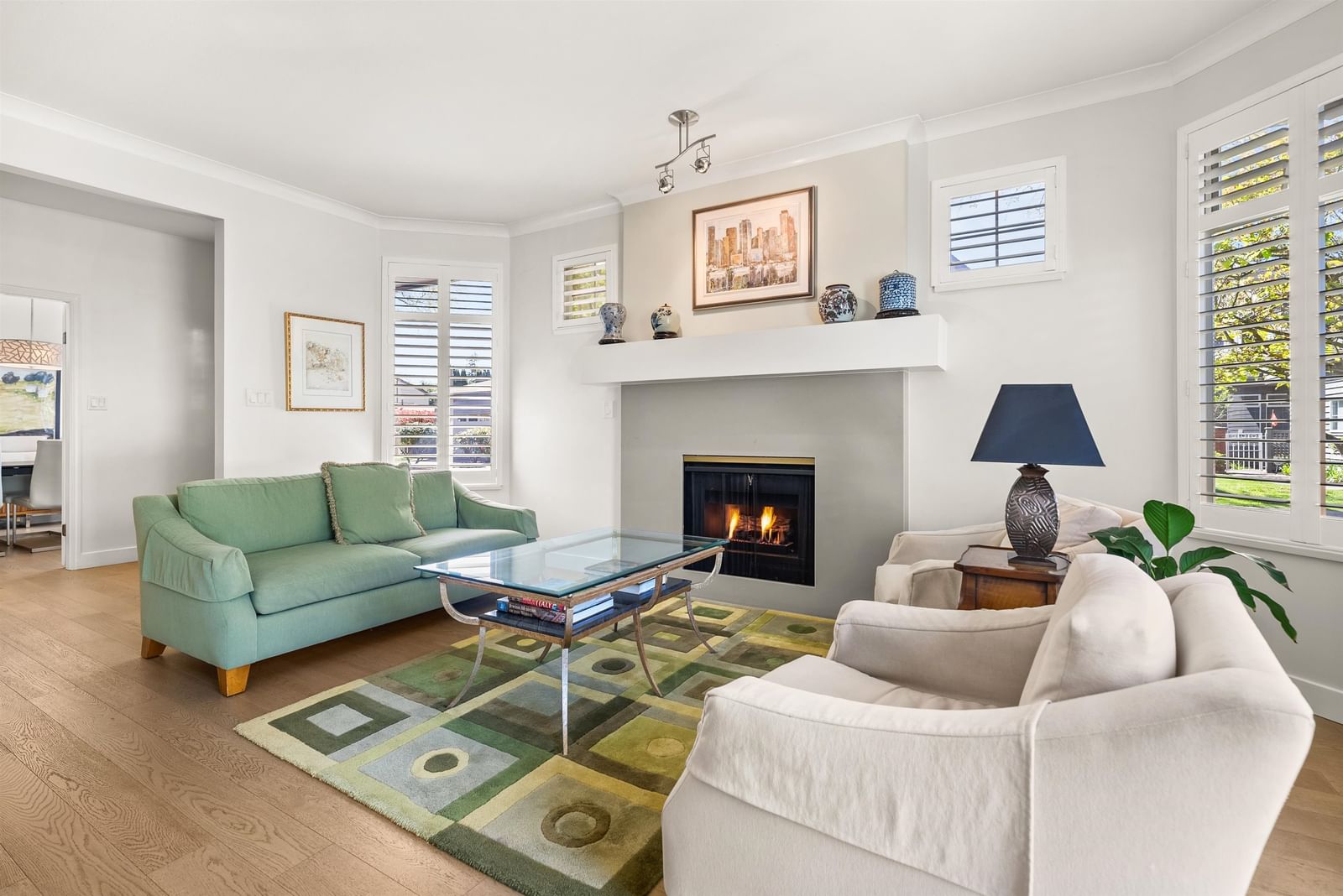 Listing Image 3