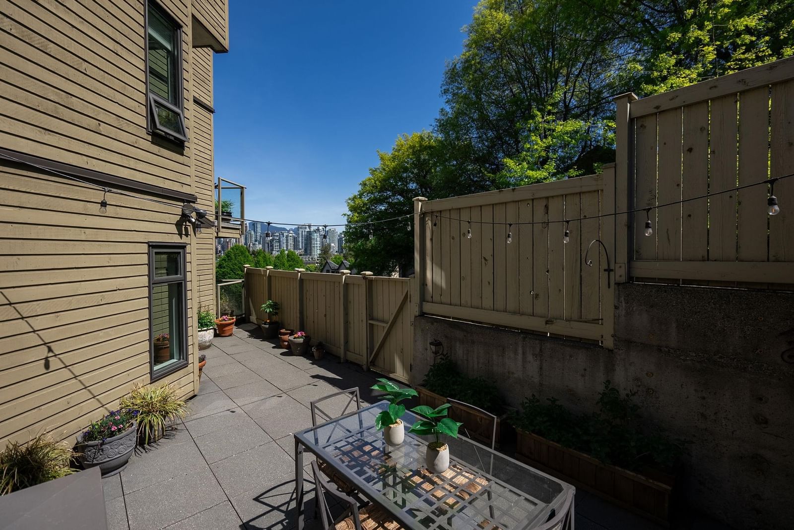 Listing Image 17