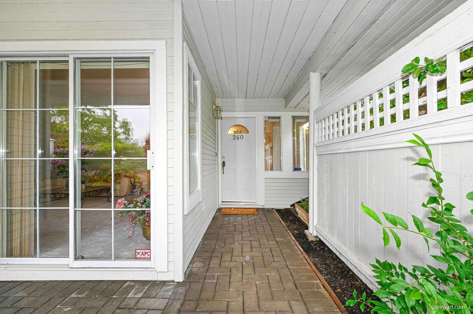Listing Image 6