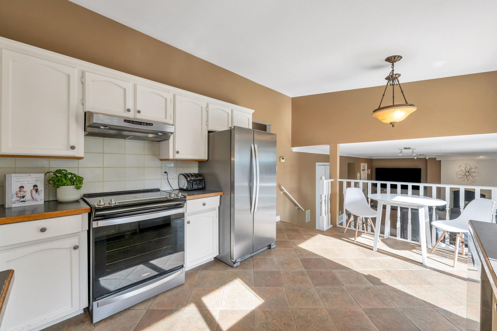 Listing Image 15