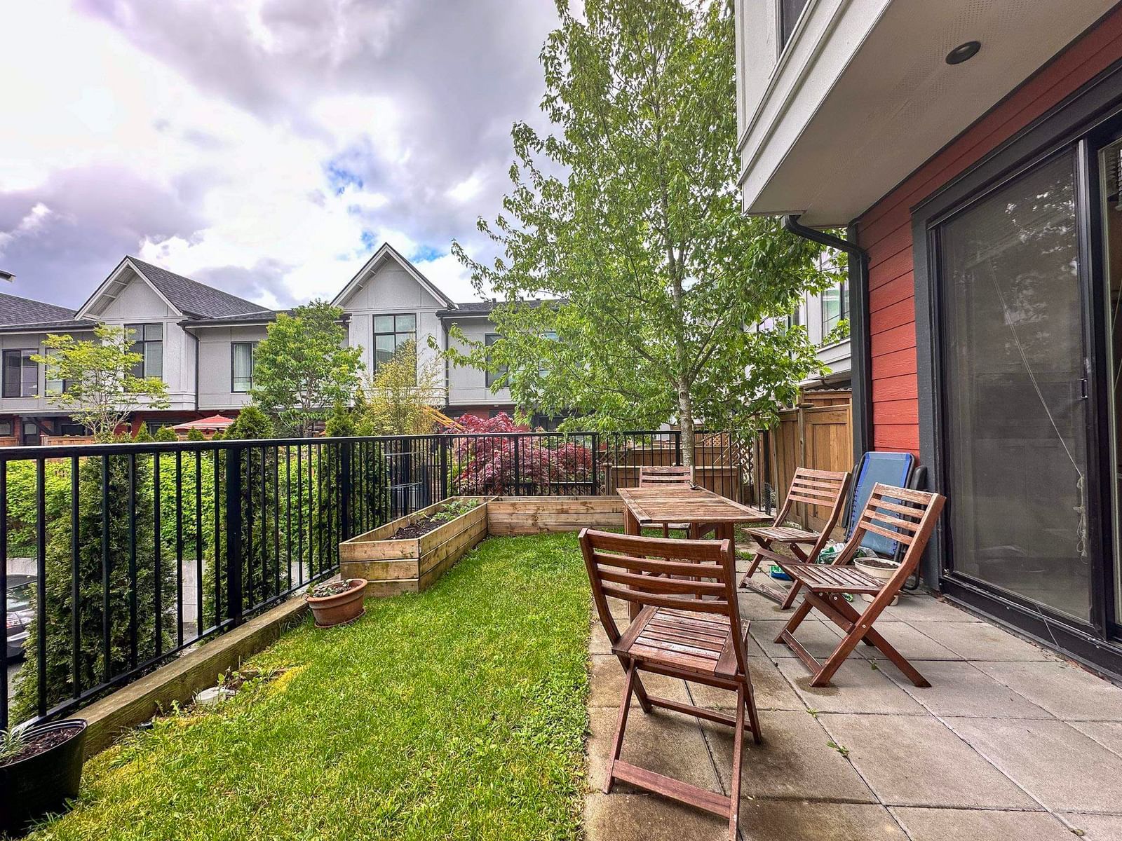 Listing Image 19