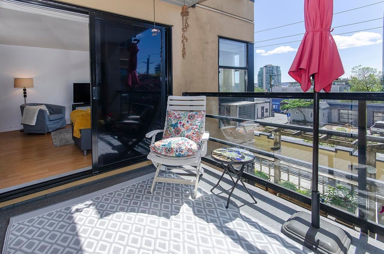 Listing Image 11