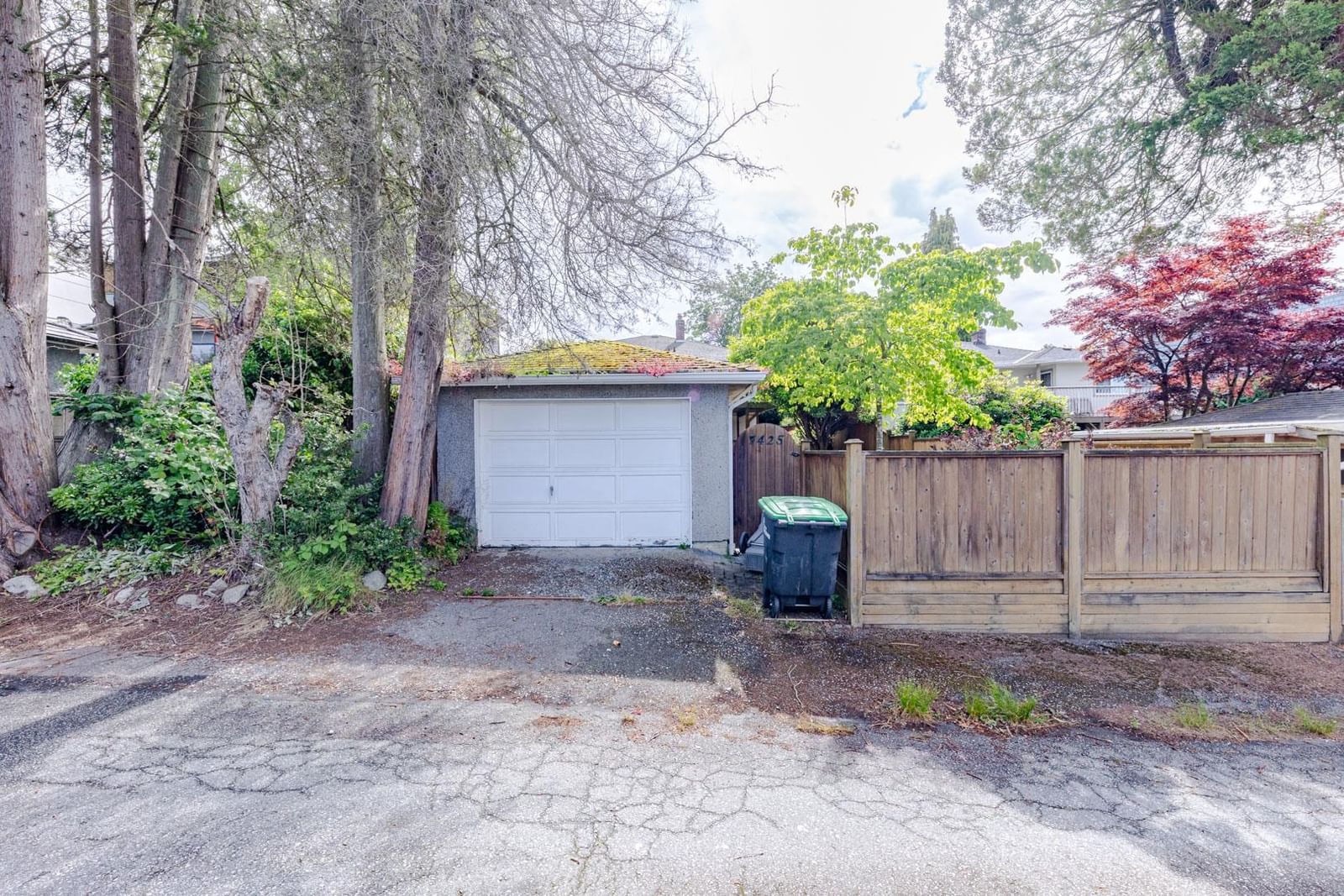 Listing Image 8