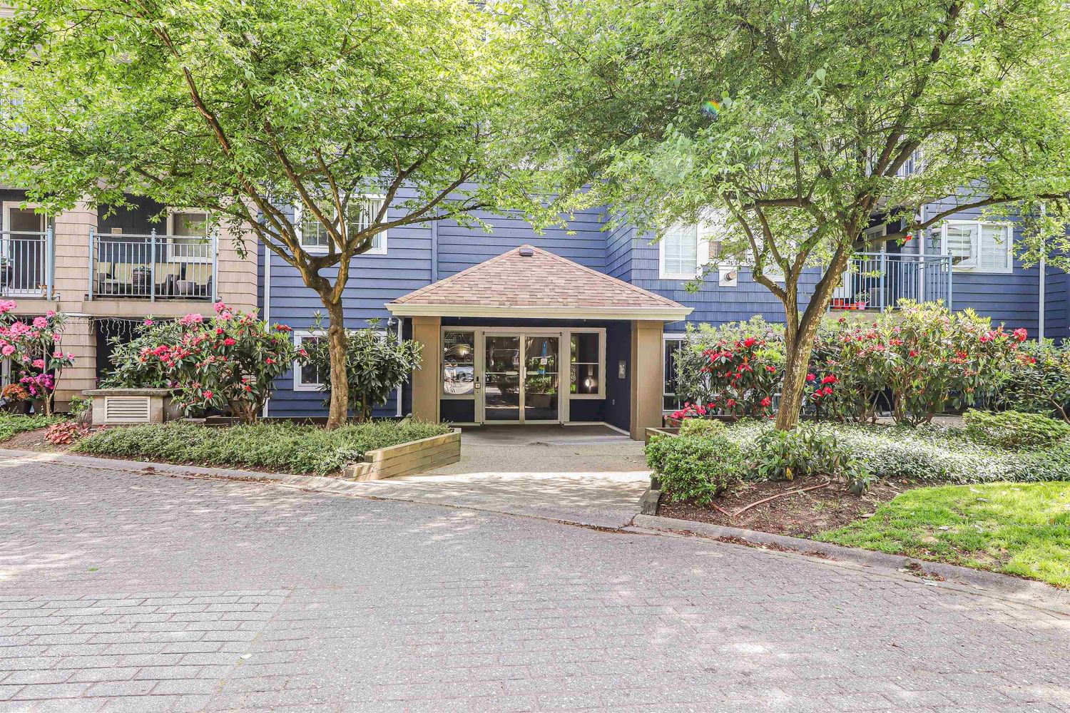 Listing Image 15