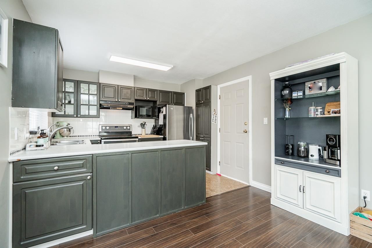 Listing Image 14