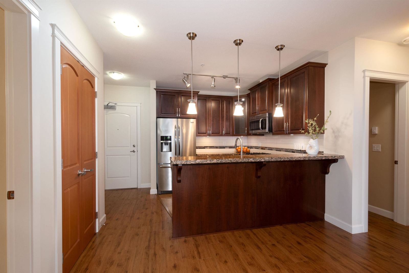 Listing Image 17