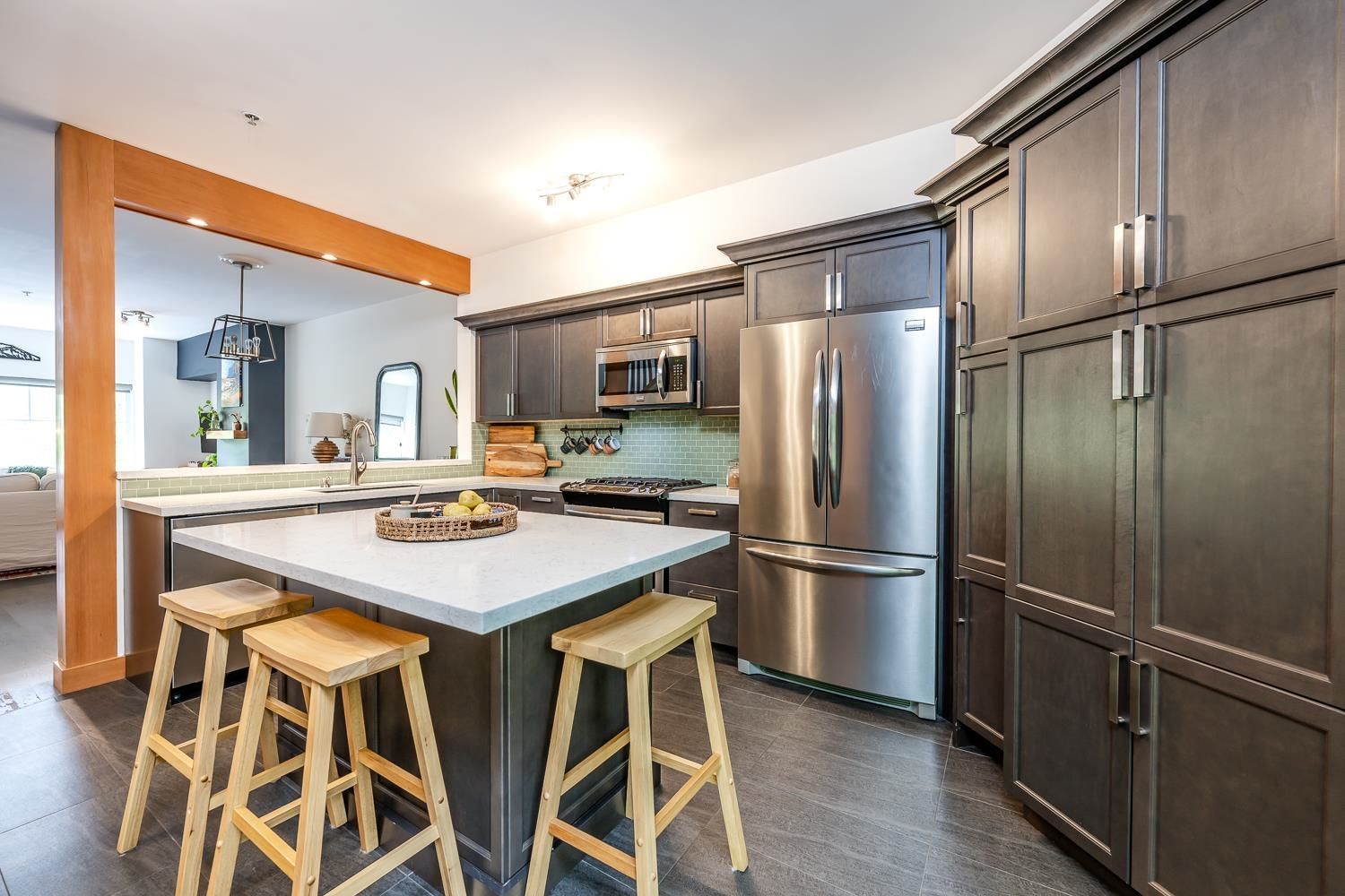 Listing Image 19
