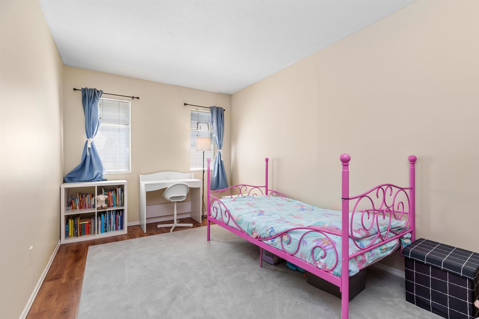 Listing Image 13