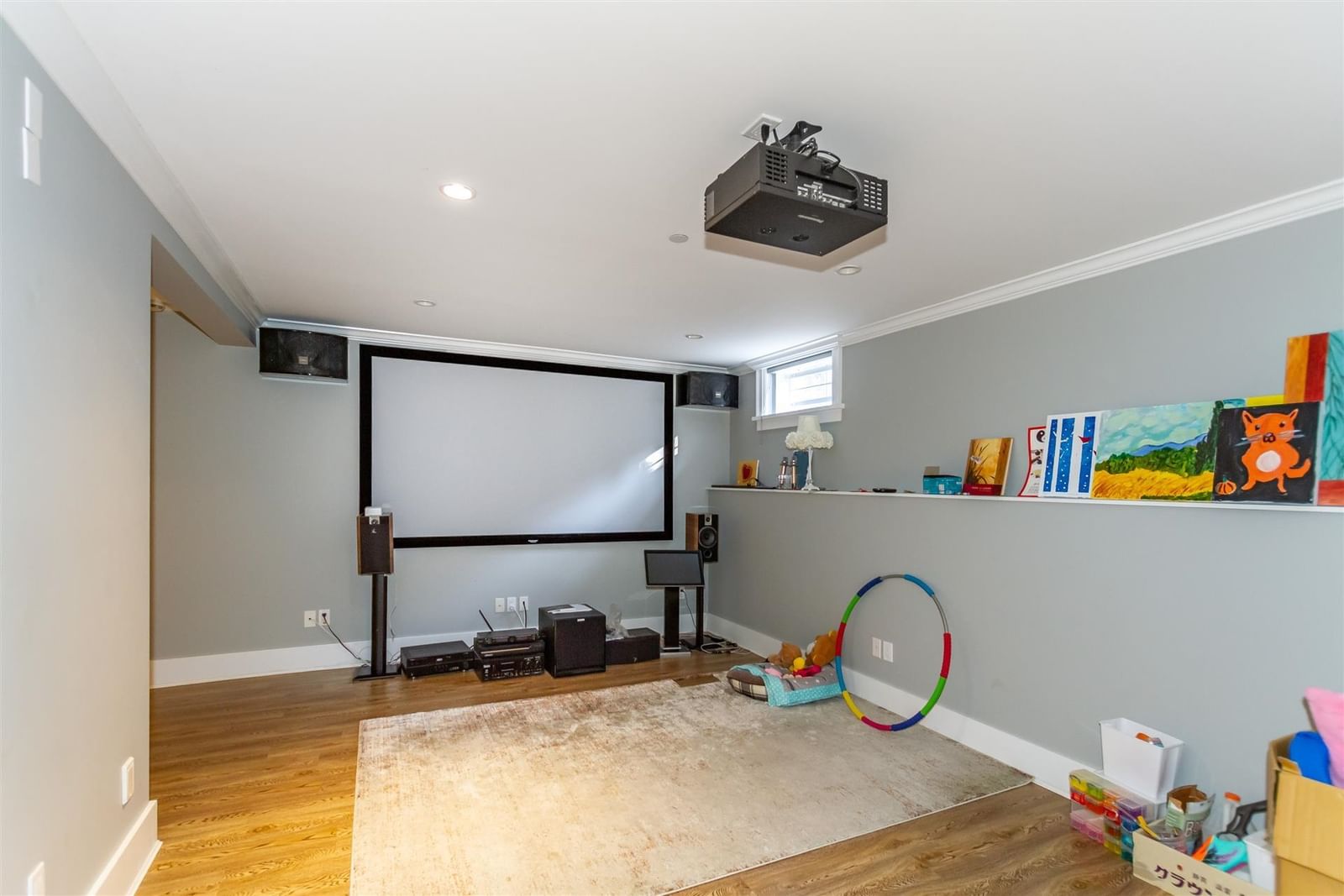 Listing Image 12