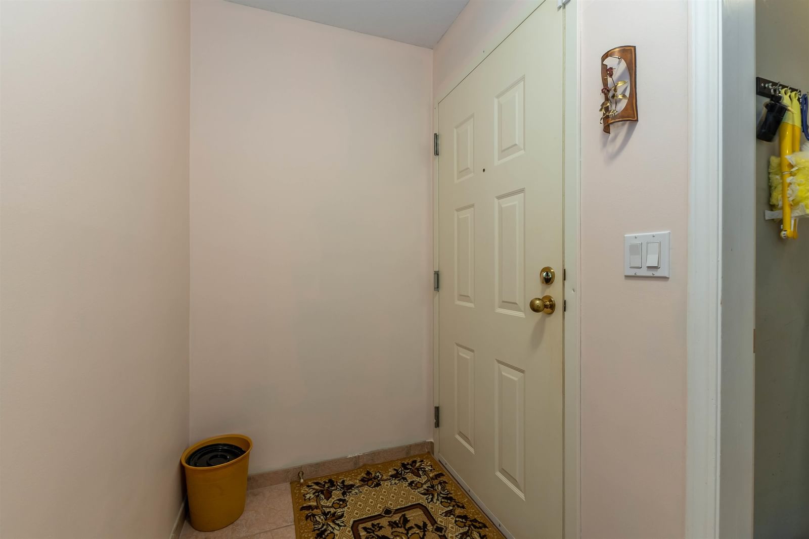 Listing Image 27