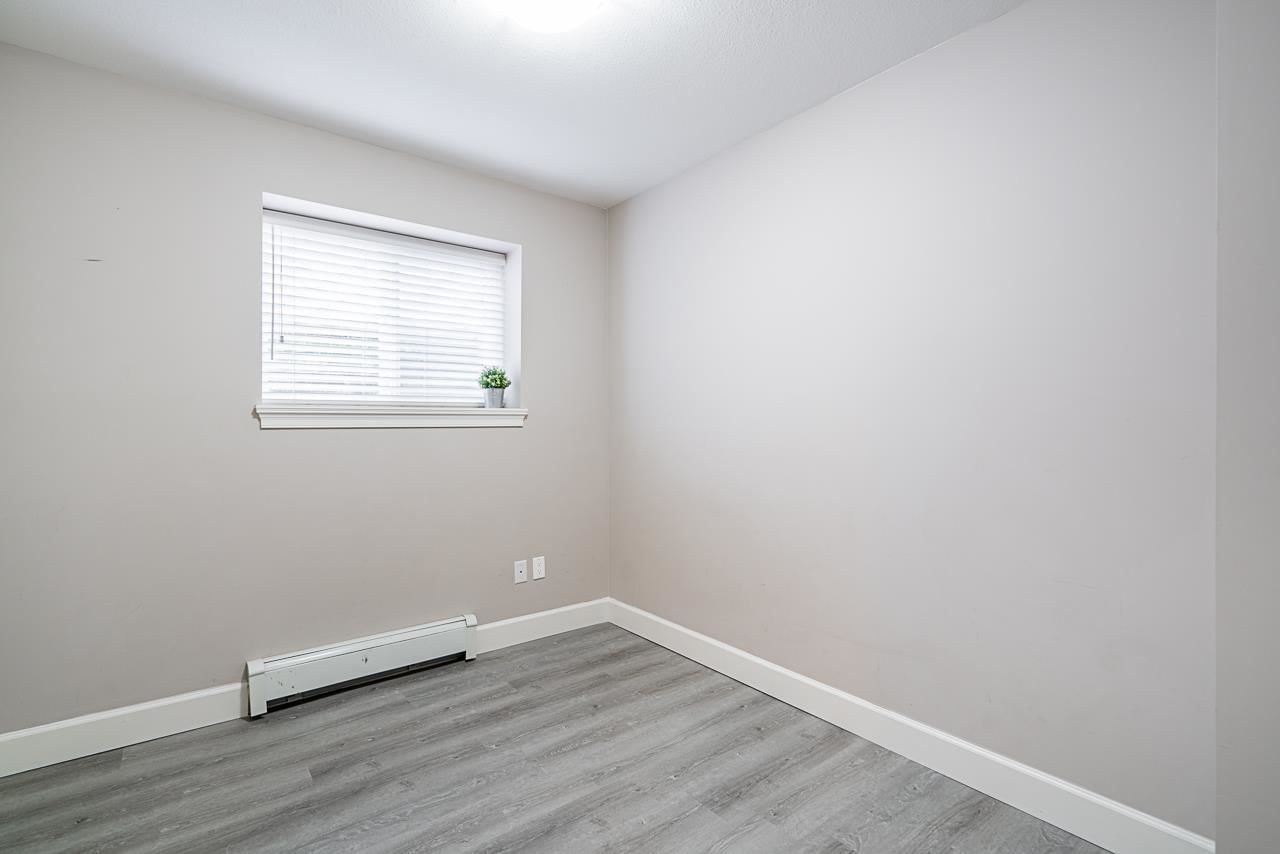 Listing Image 26