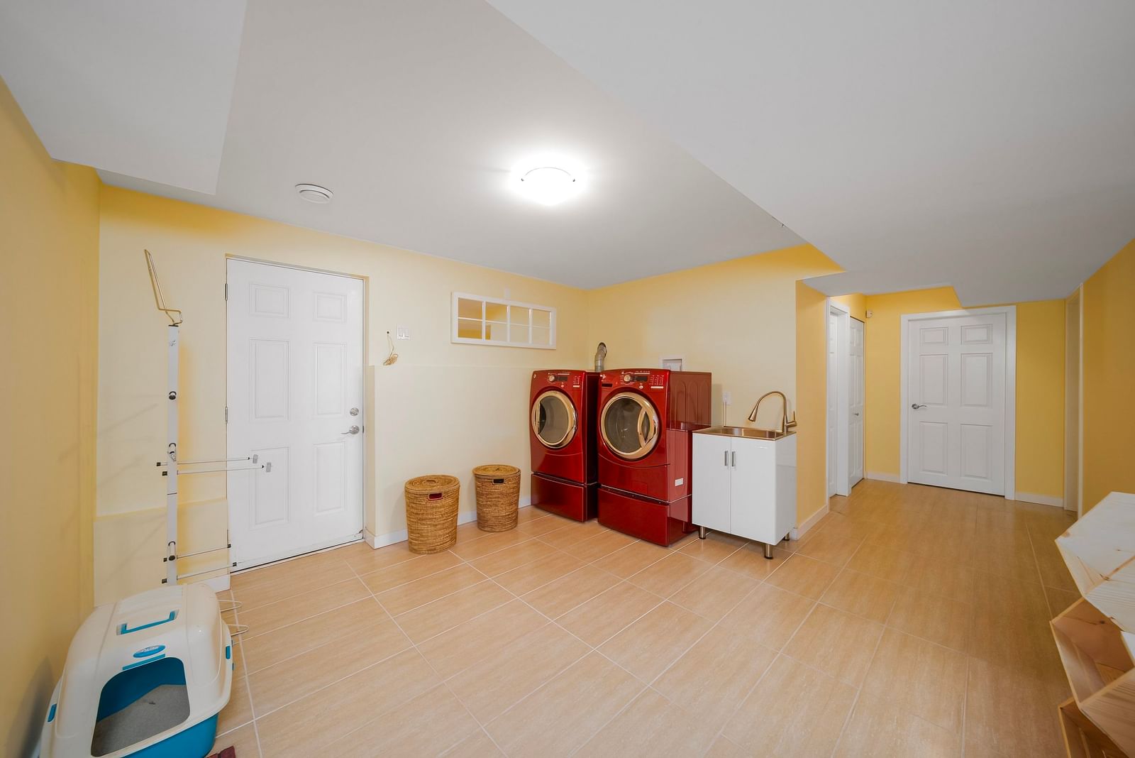 Listing Image 20