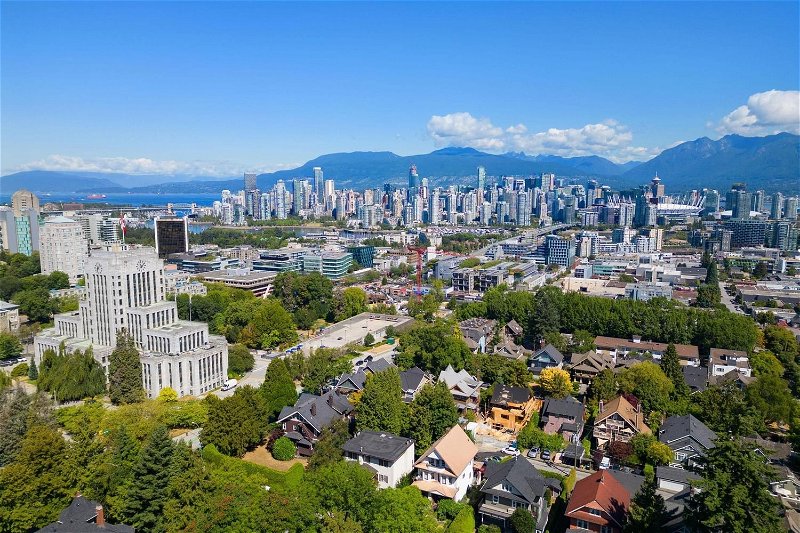 314 12th Avenue W, Vancouver, British Columbia (MLS R2885760)