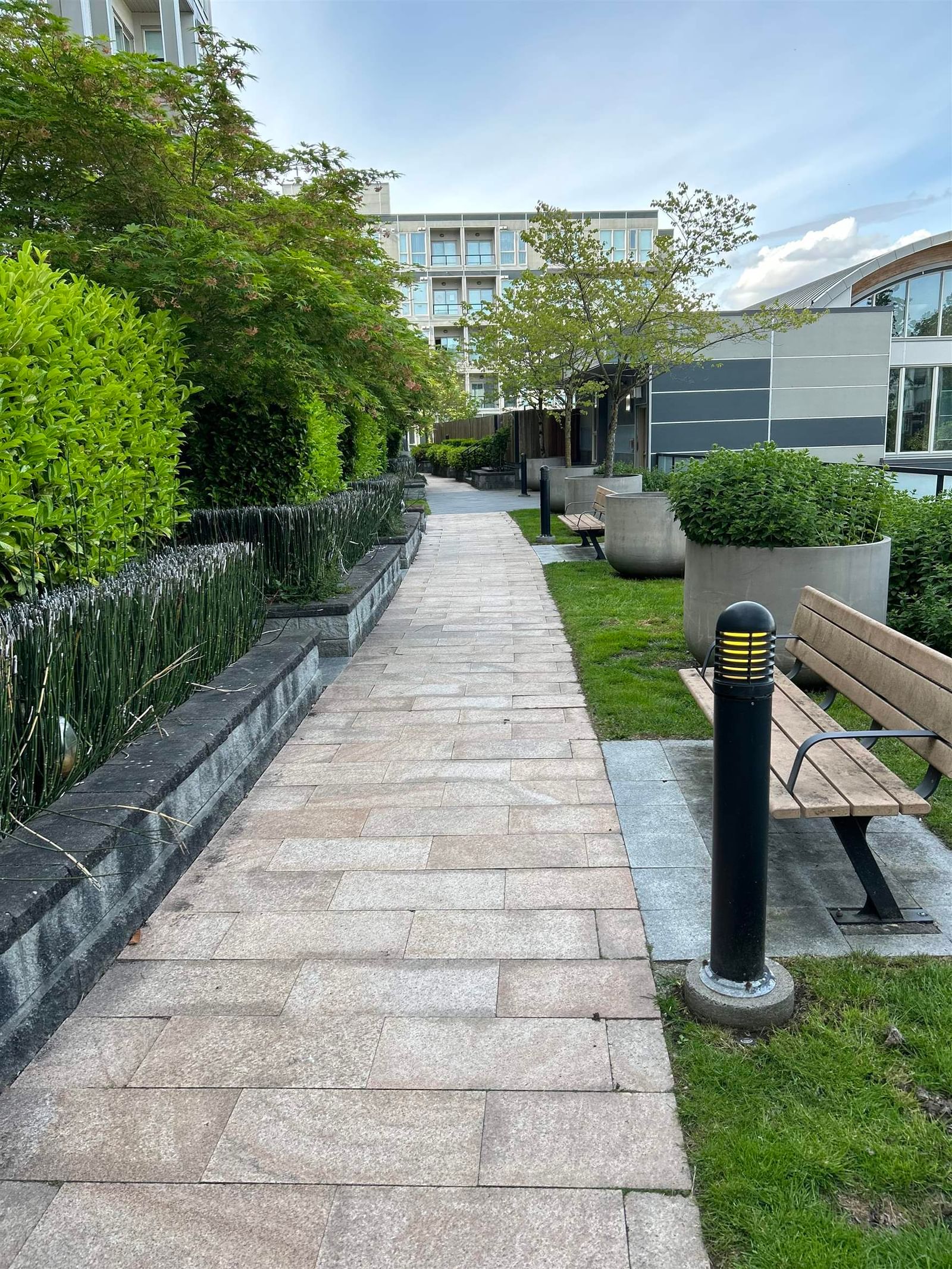 Listing Image 17