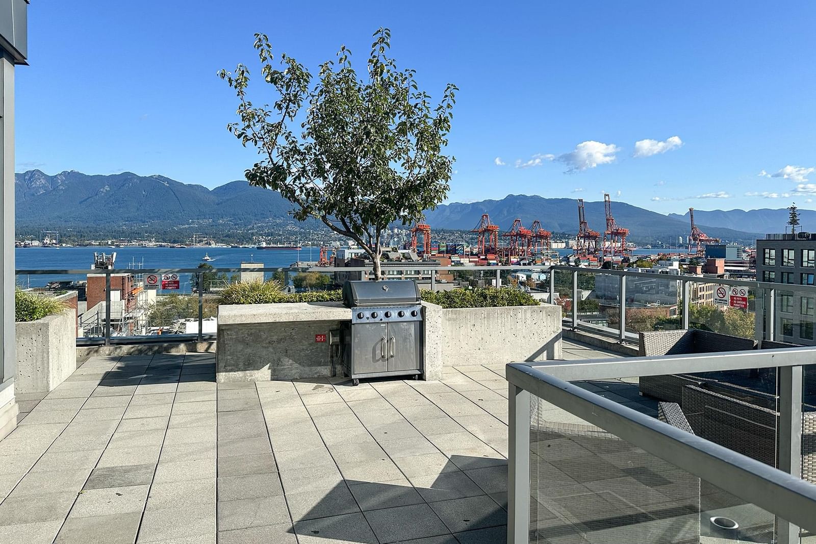 Listing Image 22