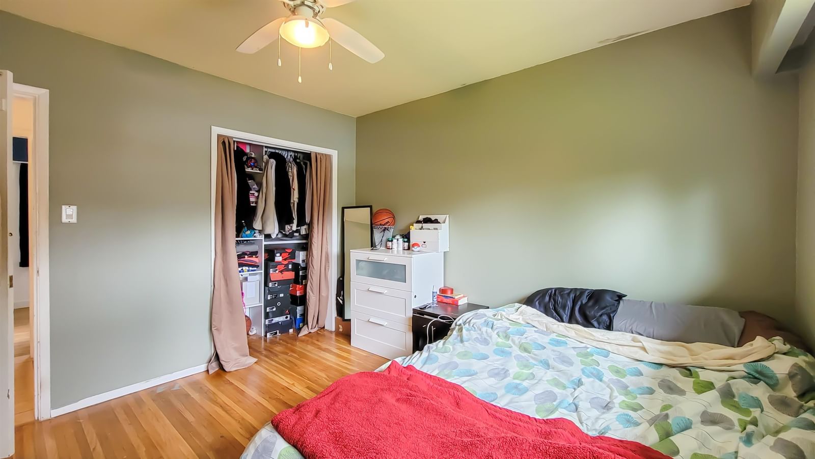 Listing Image 13