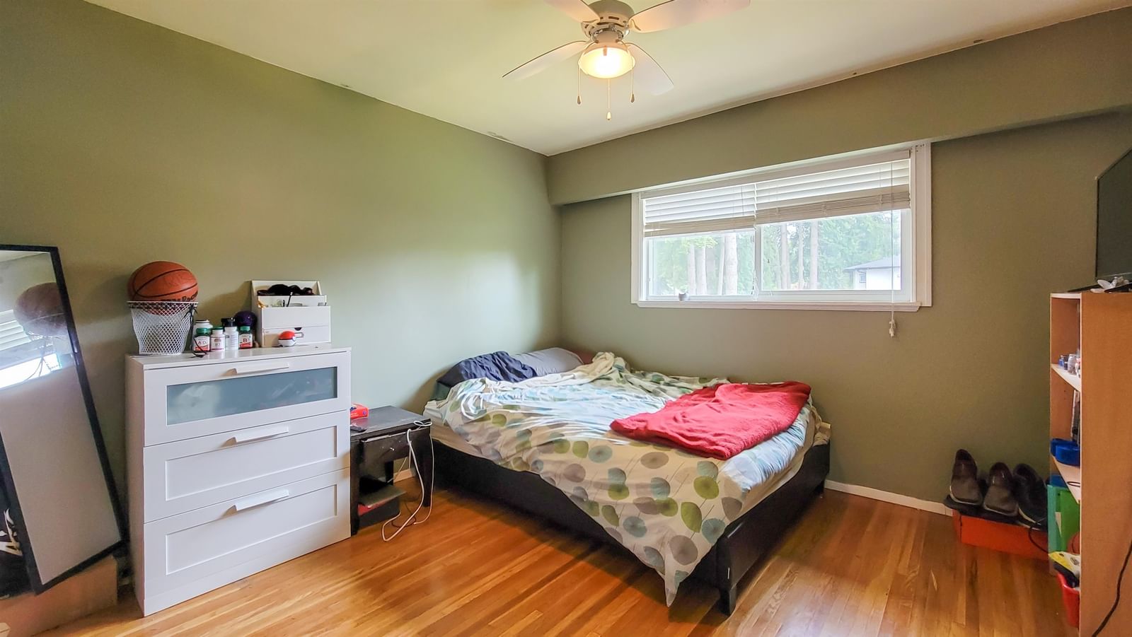 Listing Image 18