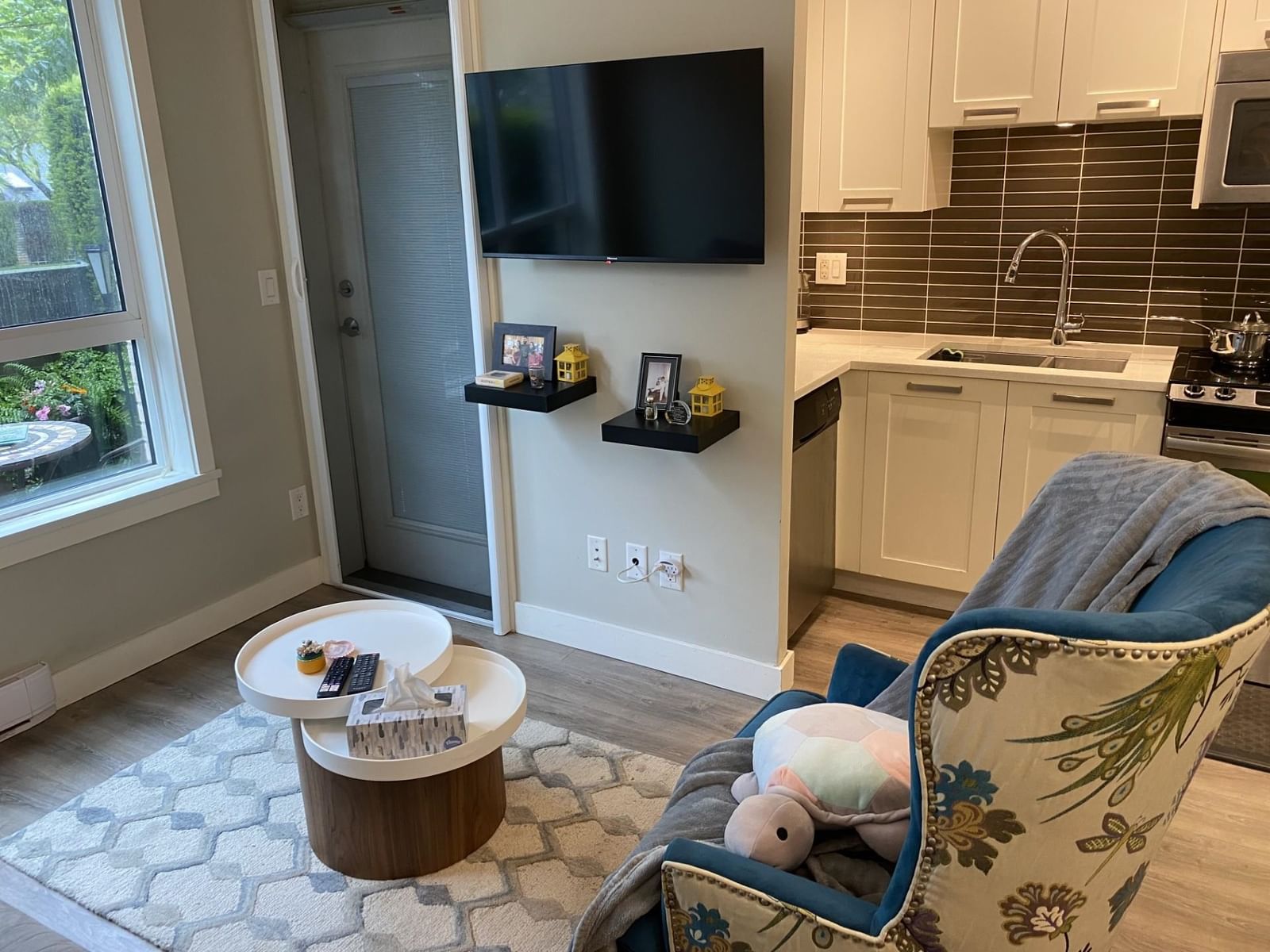 Listing Image 19