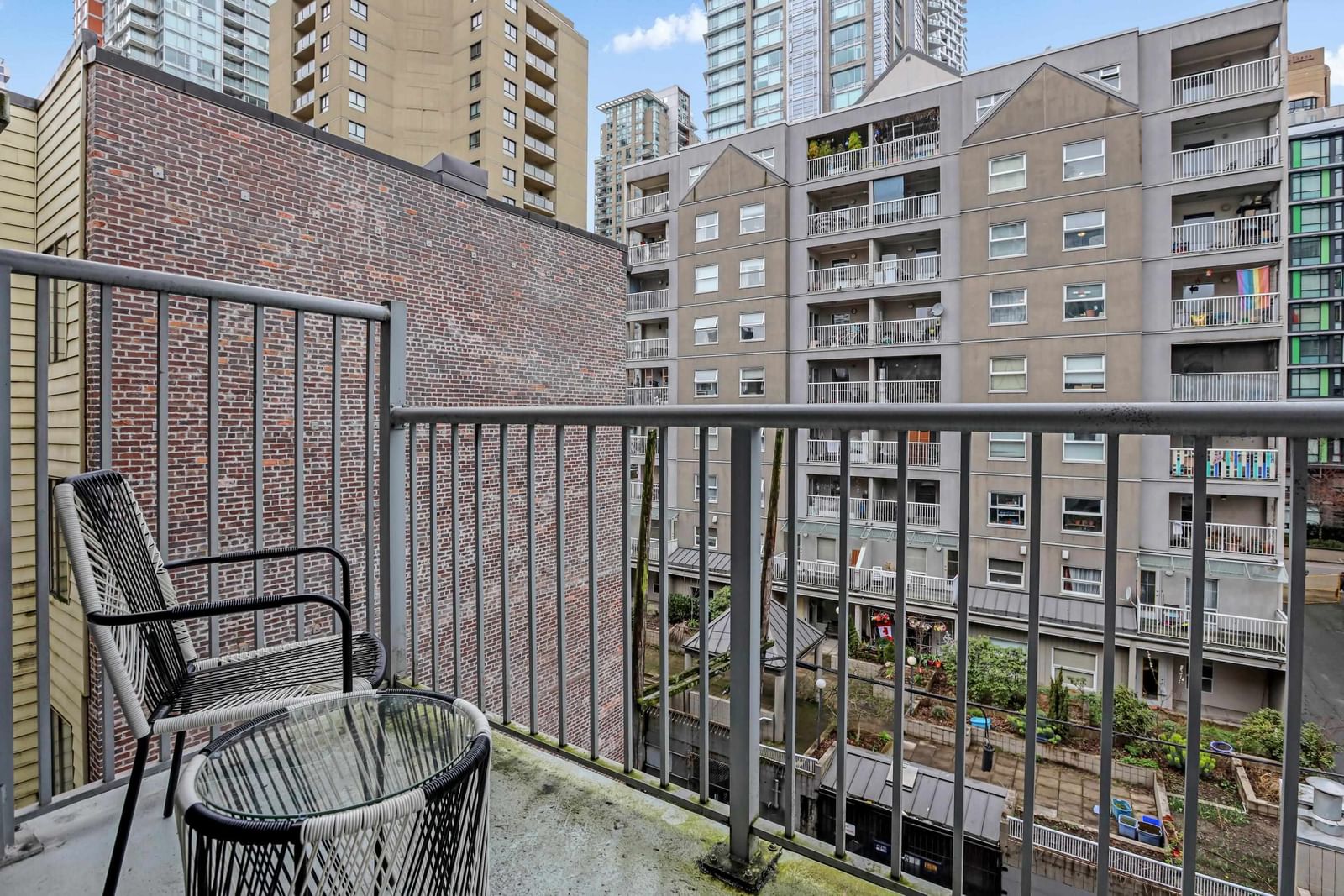 Listing Image 15