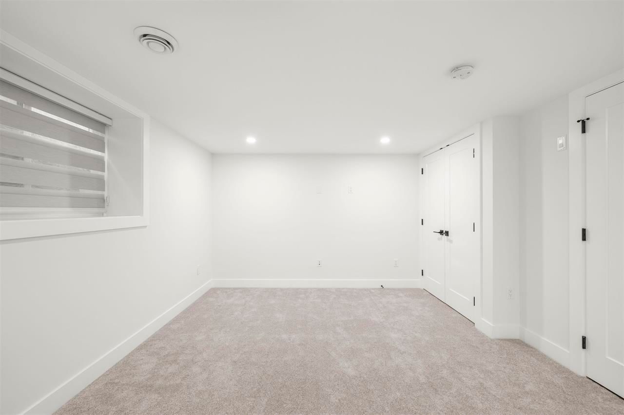 Listing Image 26