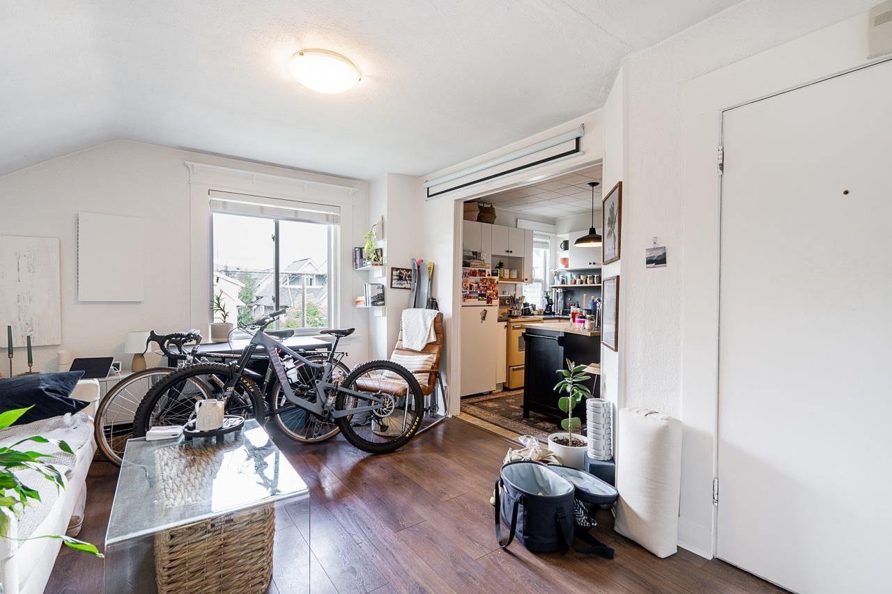 Listing Image 13