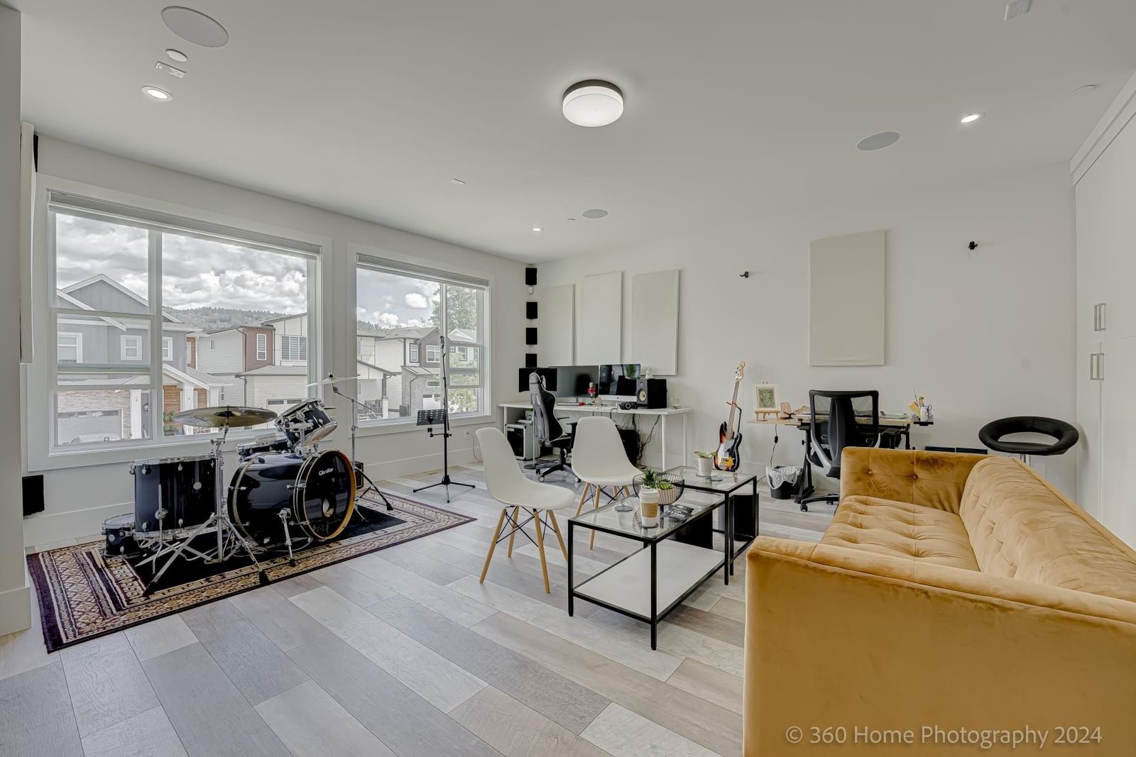 Listing Image 14