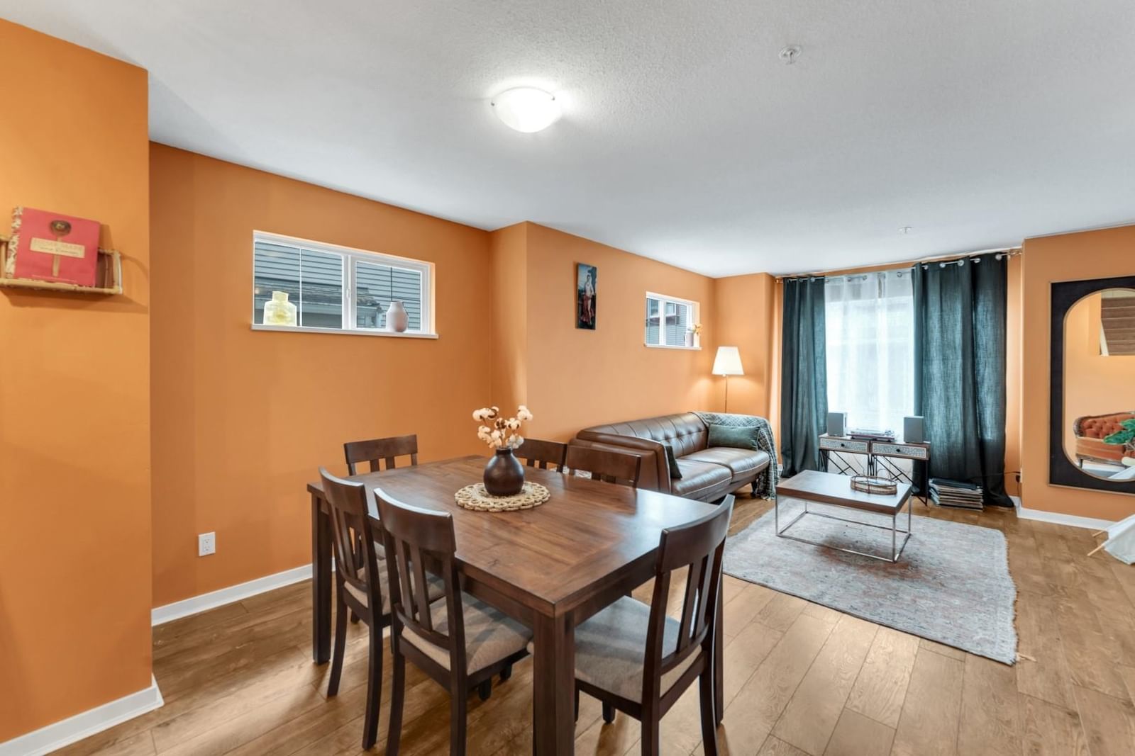 Listing Image 16