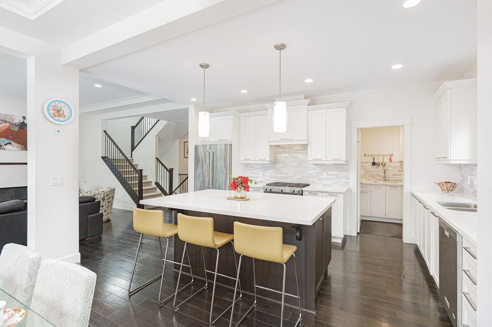 Listing Image 12