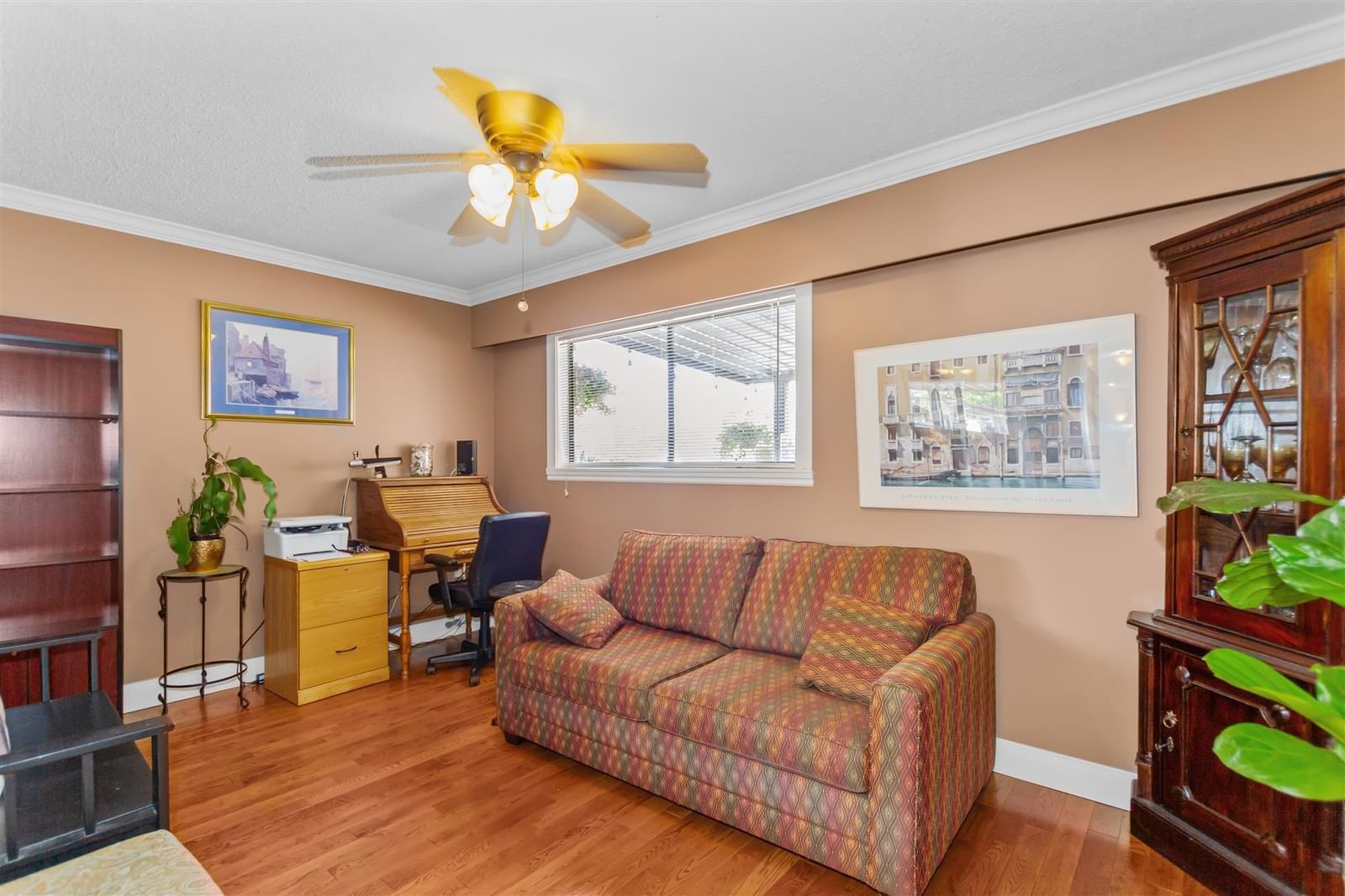 Listing Image 17
