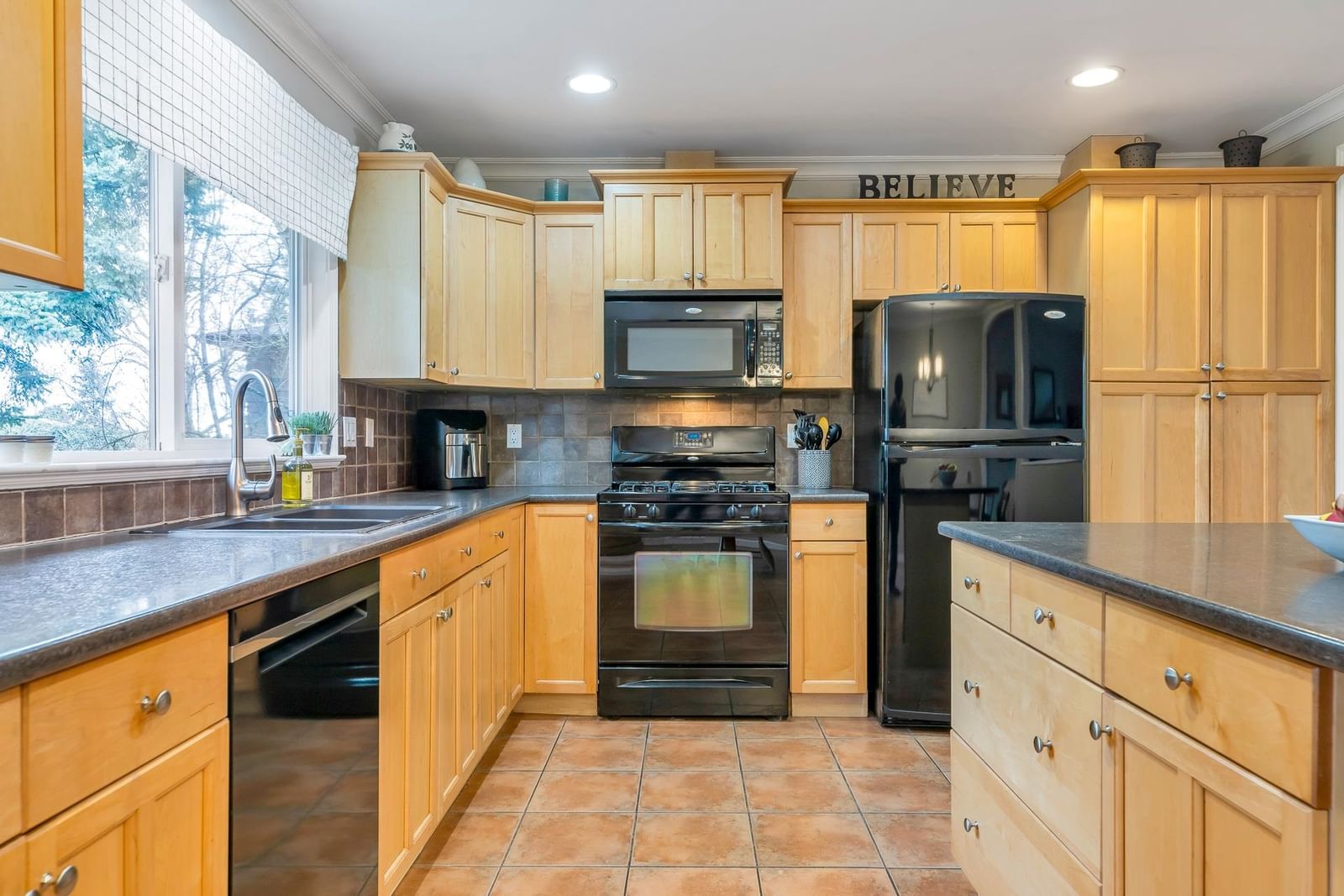 Listing Image 13