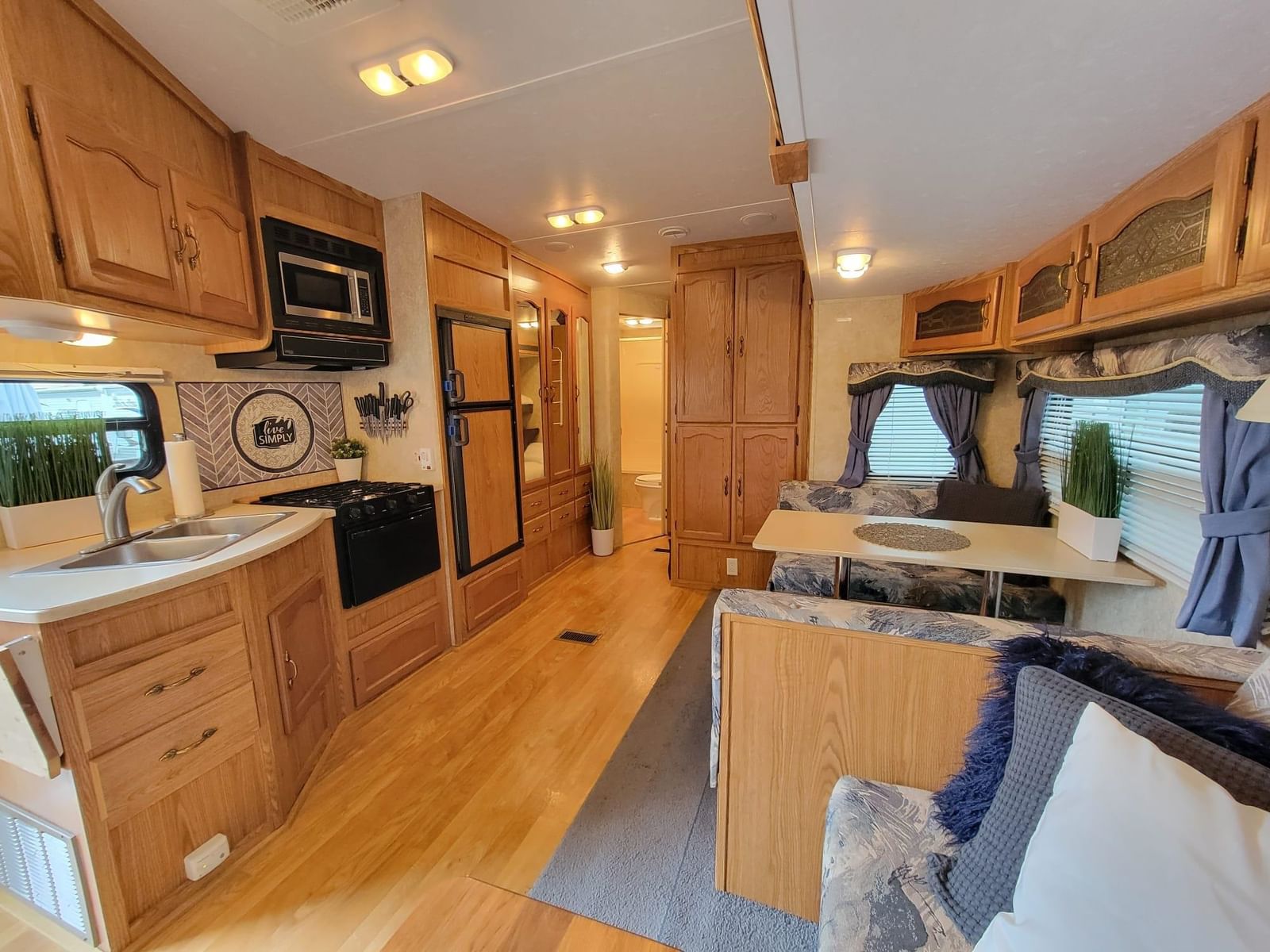 Listing Image 8