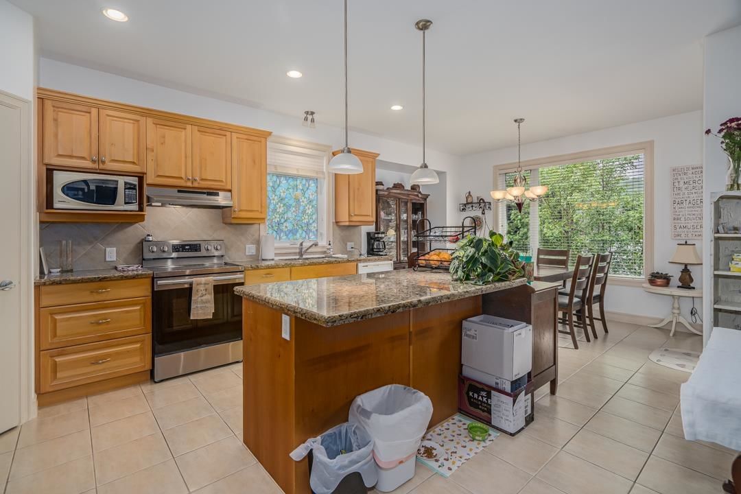 Listing Image 9